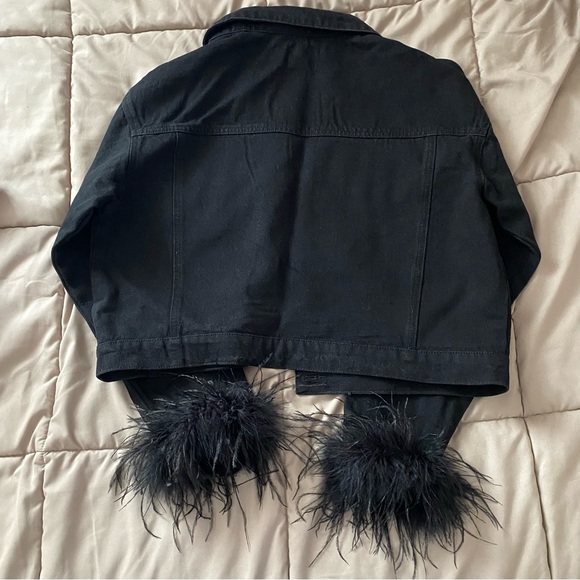 Boohoo cropped black denim jacket - Picture 2 of 3